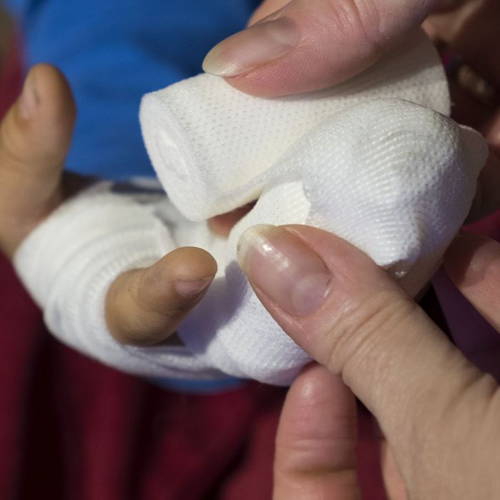 Conforming Bandage 7.5cm - Image 2